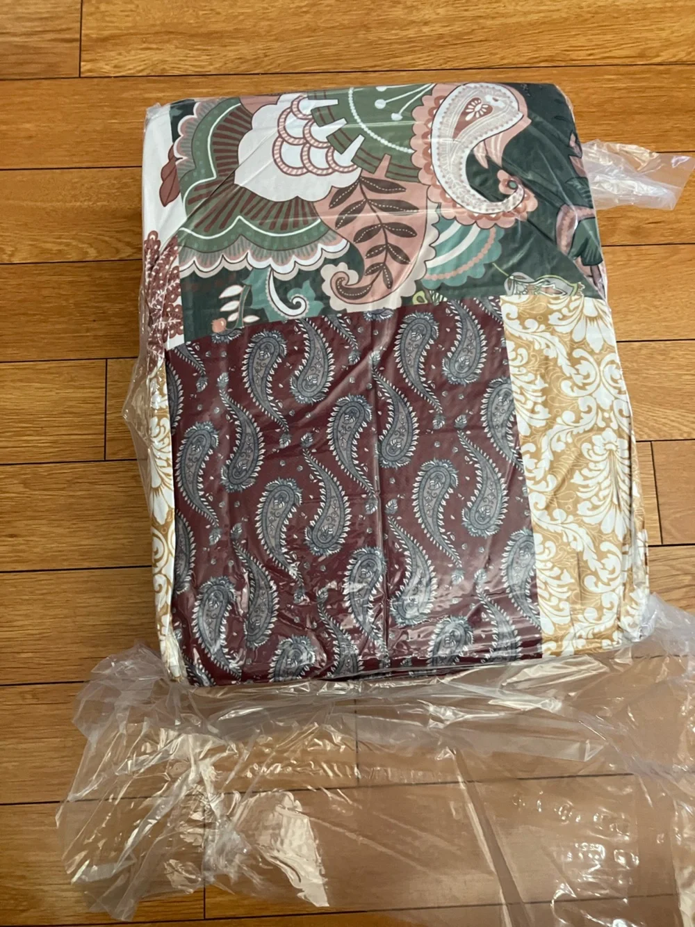 Boho King Size Comforter Set - 3 Piece Patchwork Vintage, SEALED PACKAGE